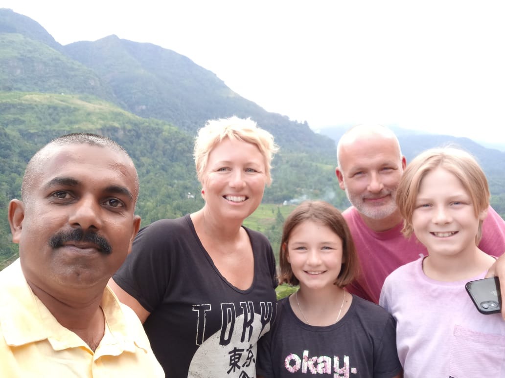 Family Tour in Sri Lankan Hills